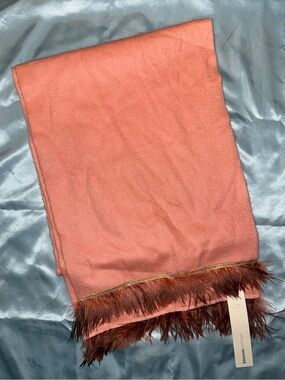 Johnston’s Cashmere Feather Scarf
